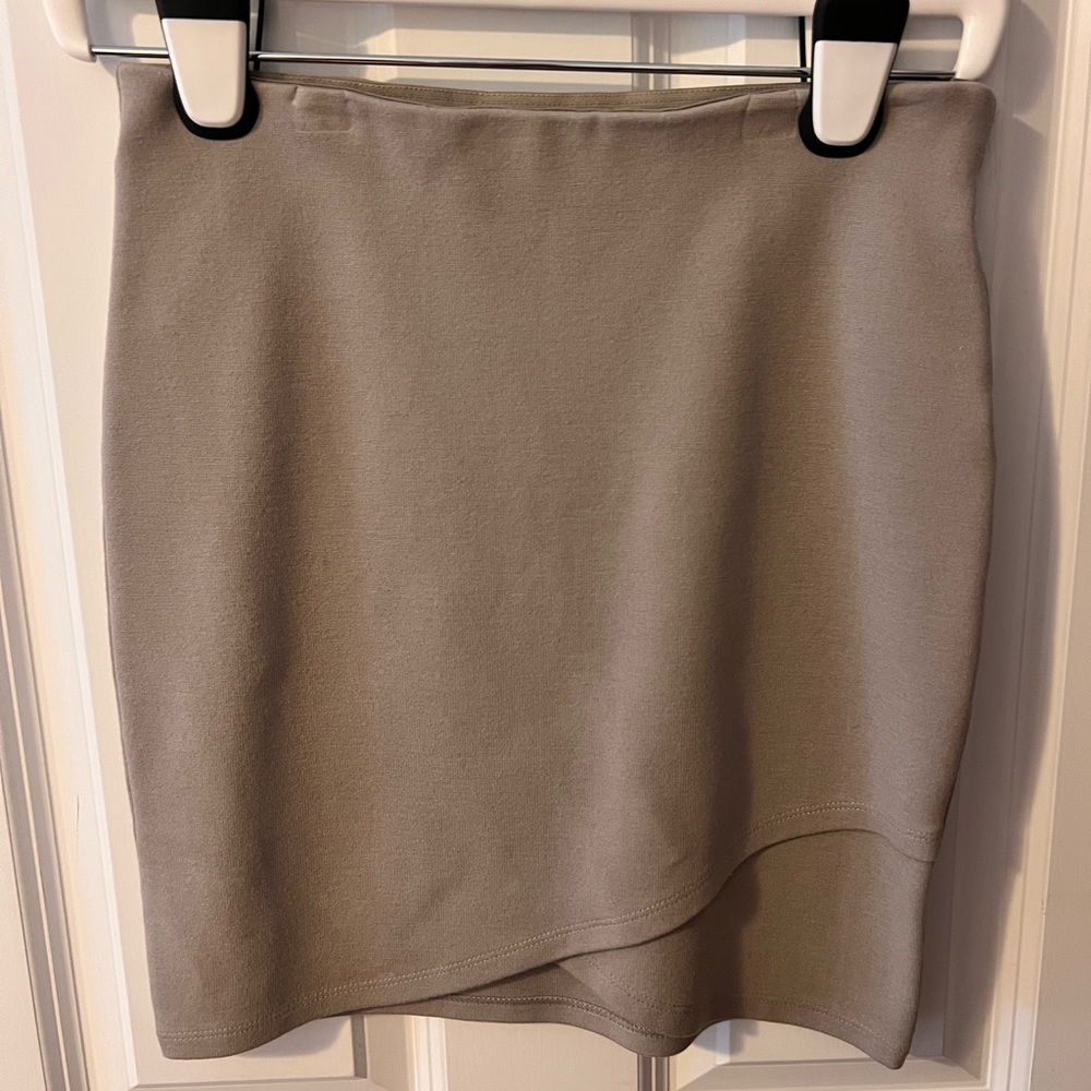 Women’s pencil skirt never worn